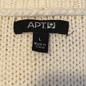 APT.9 Large women’s acrylic sweater.